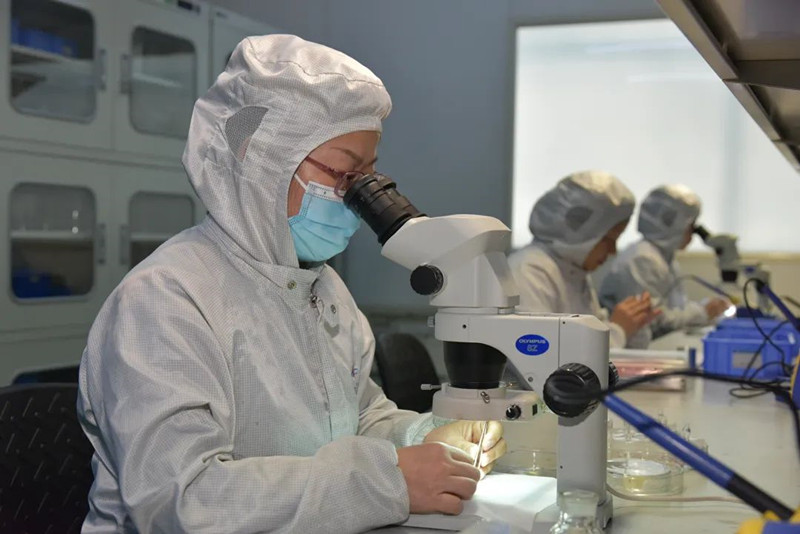 沖刺一季度“開(kāi)門紅”！貴陽(yáng)經(jīng)開(kāi)區(qū)企業(yè)生產(chǎn)“競(jìng)速跑”